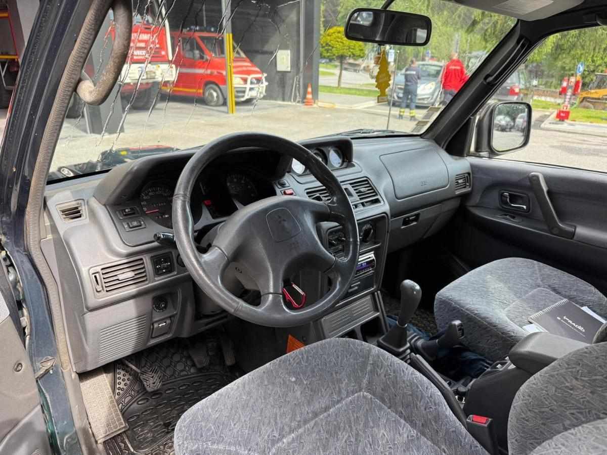 mitsubishi-pajero-2-8-td-awd-1999-diesel-2835cc