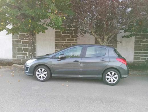 peugeot-308-1-6-hdi-fap-2012-diesel-1560cc