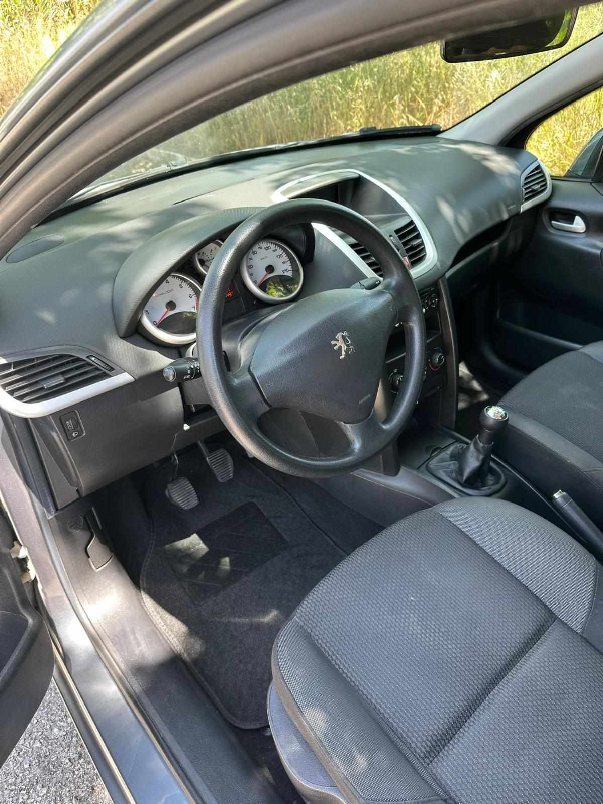 peugeot-207-1-4-vti-2010-gasolina-1397cc