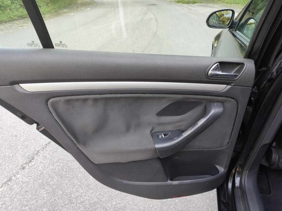 volkswagen-golf-2-0-140cv-2003-diesel-1968cc