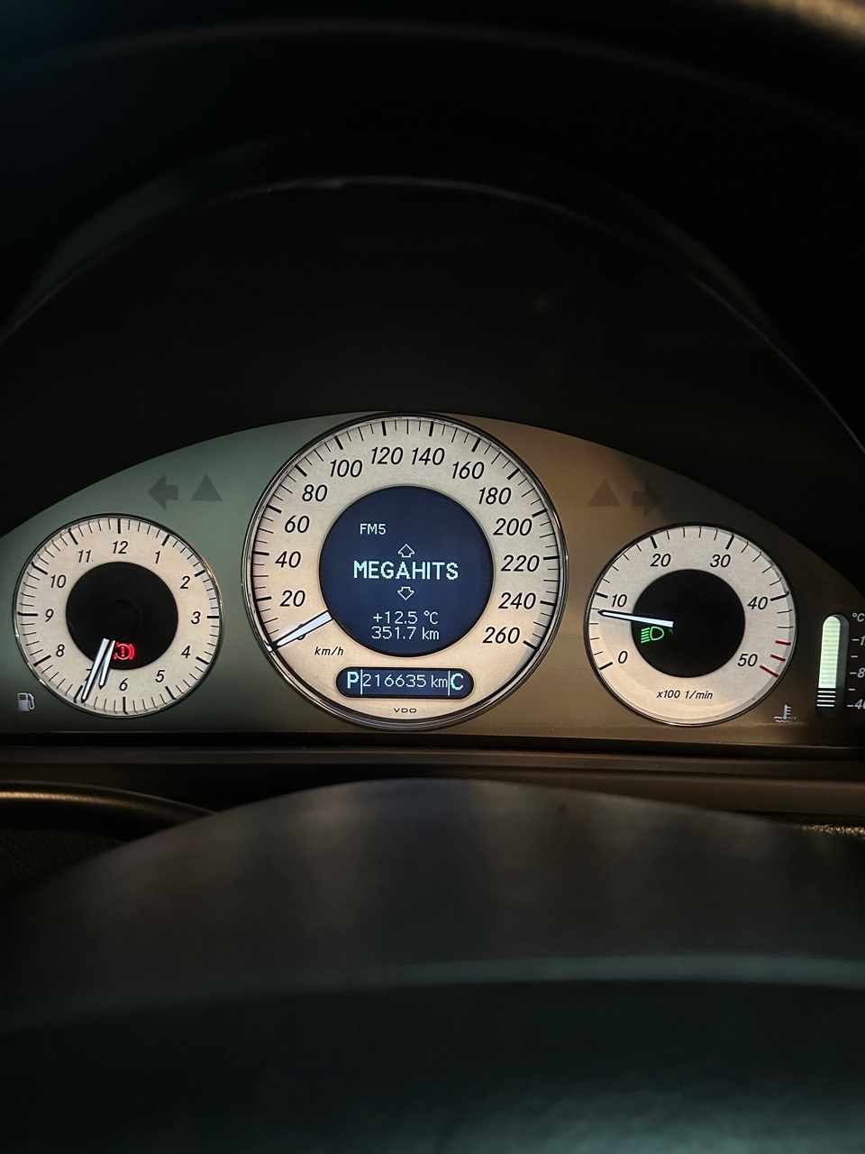 mercedes-benz-clk-220-cdi-2007-diesel-2148cc