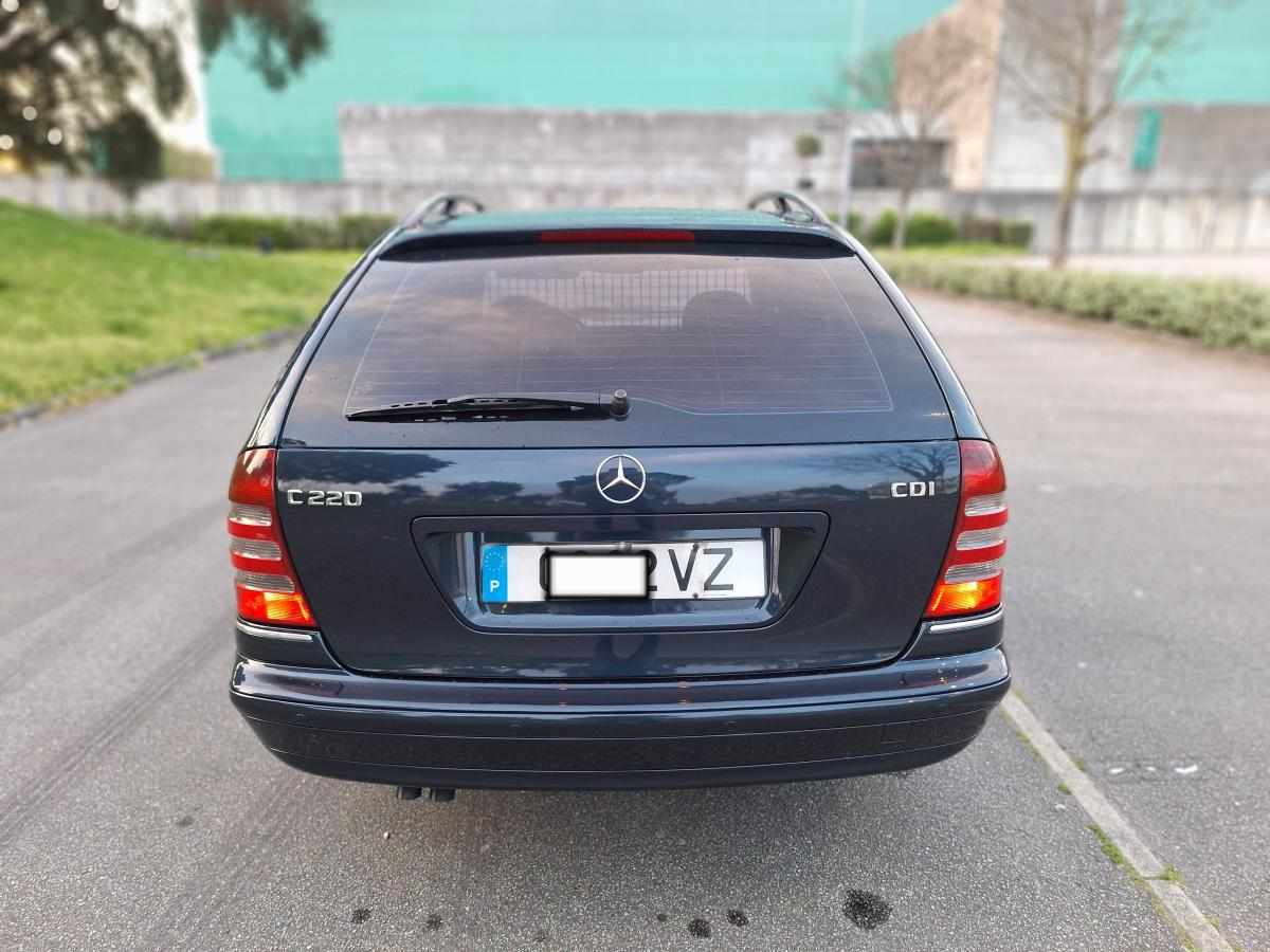 mercedes-benz-classe-c-c-220-cdi-2004-diesel-2148cc
