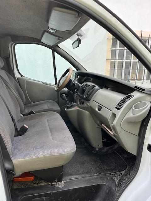 renault-trafic-1-9-dci-2002-diesel-1870cc