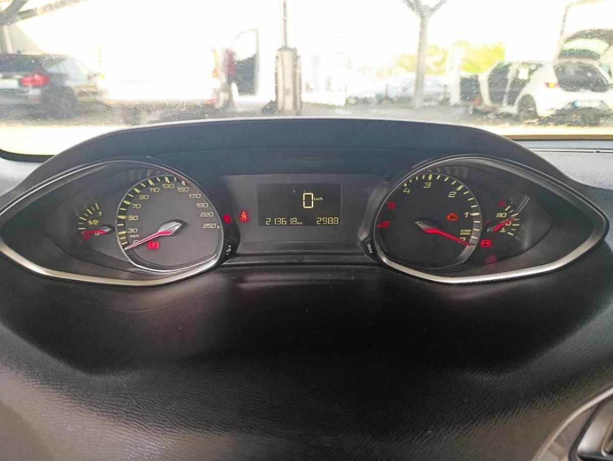 peugeot-308-1-6-e-hdi-fap-2014-diesel-1560cc
