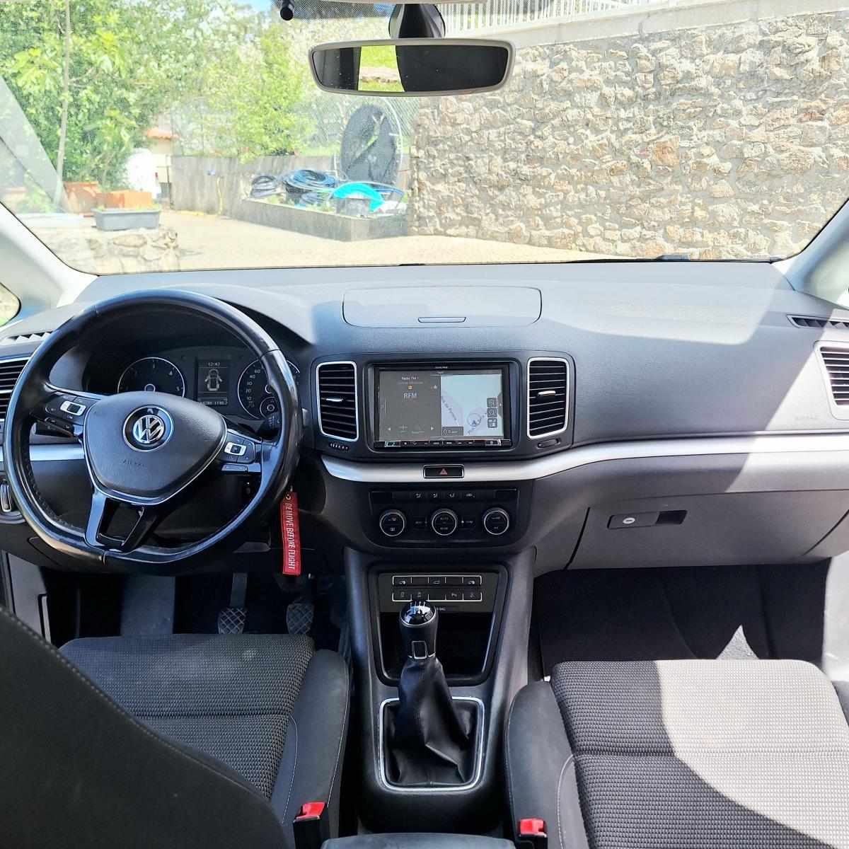 volkswagen-sharan-2-0-bluemotion-2015-diesel-1968cc
