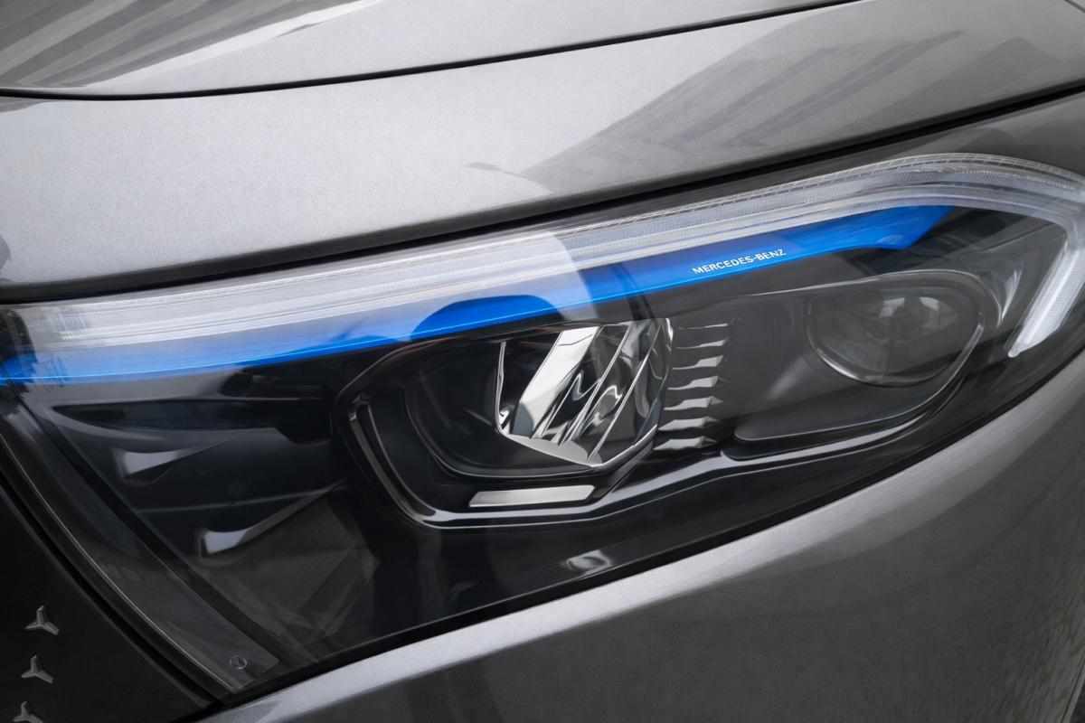 mercedes-benz-eqa-300-4matic-2024-eletrico