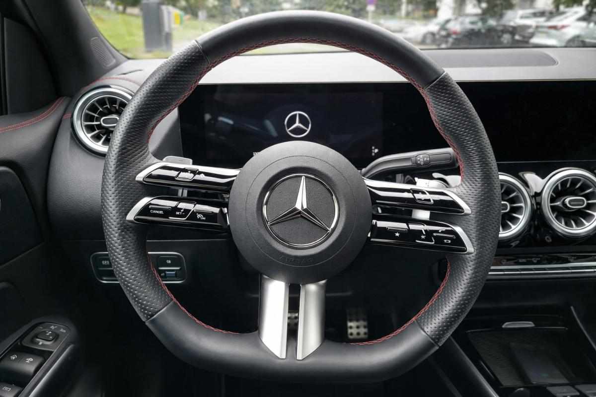 mercedes-benz-eqa-300-4matic-2024-eletrico