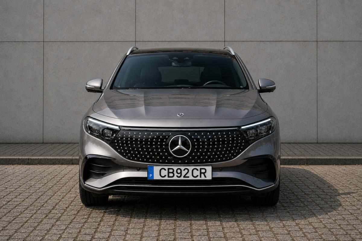 mercedes-benz-eqa-300-4matic-2024-eletrico