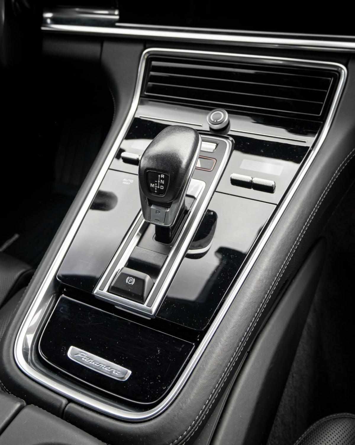 porsche-panamera-4-e-hybrid-2021-gasolina-2894cc