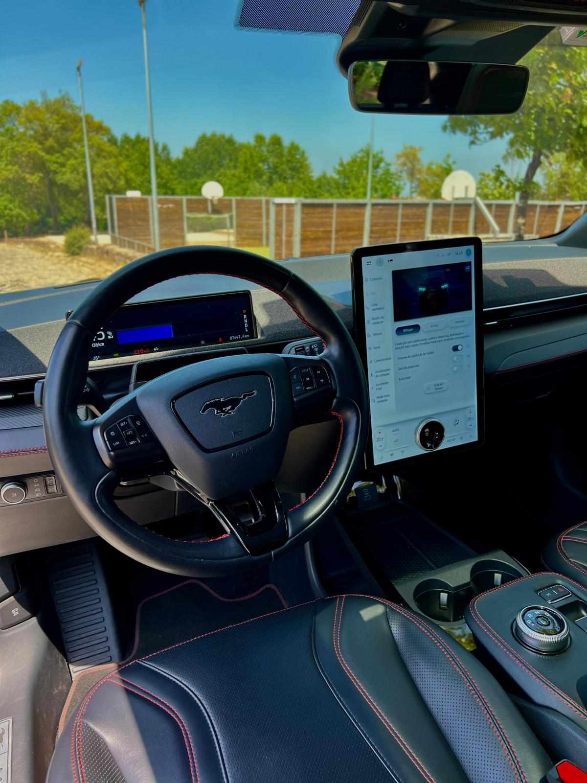 ford-mustang-mach-e-long-range-awd-2021-eletrico