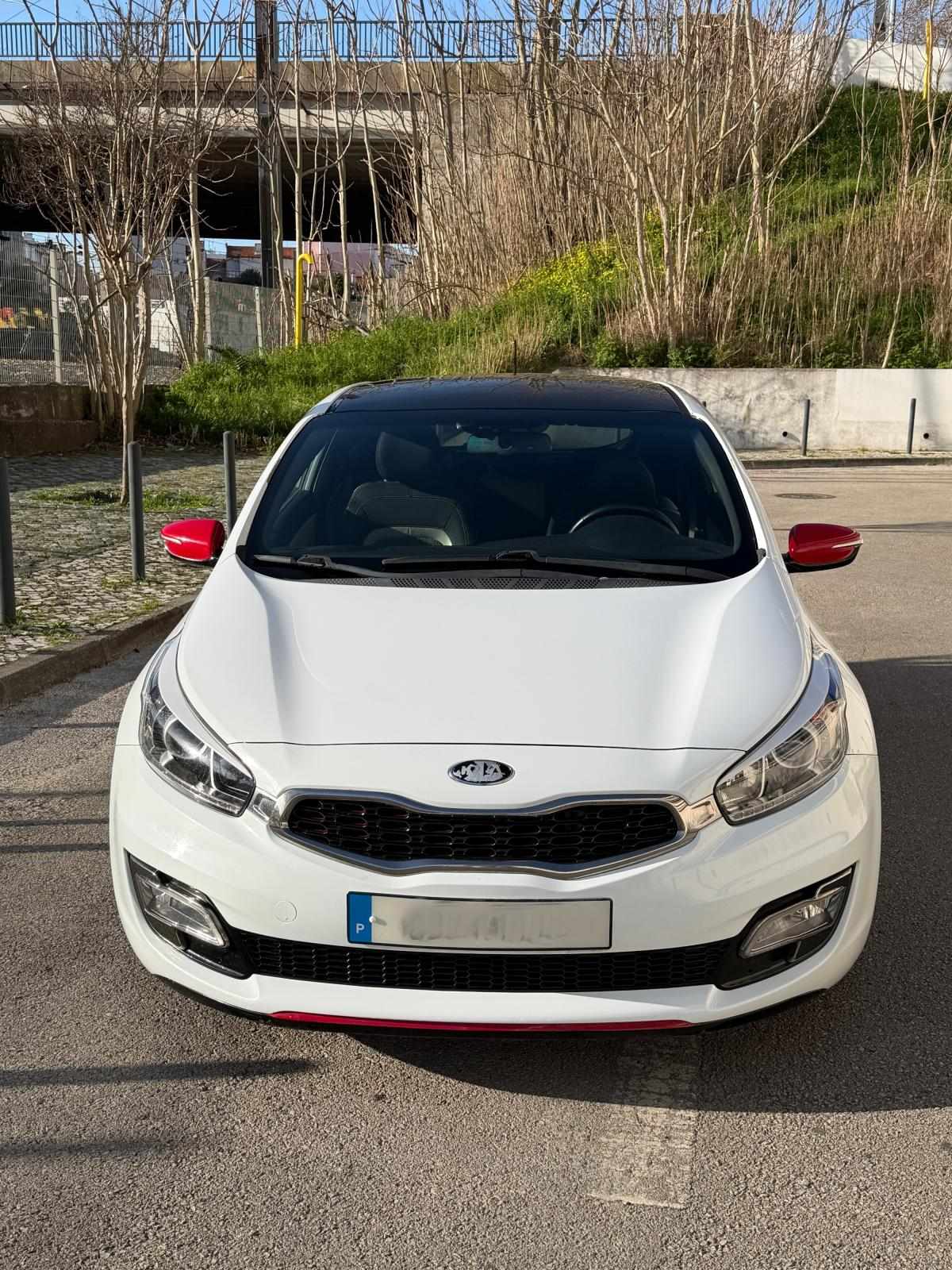 kia-ceed-1-6-crdi-2013-diesel-1582cc
