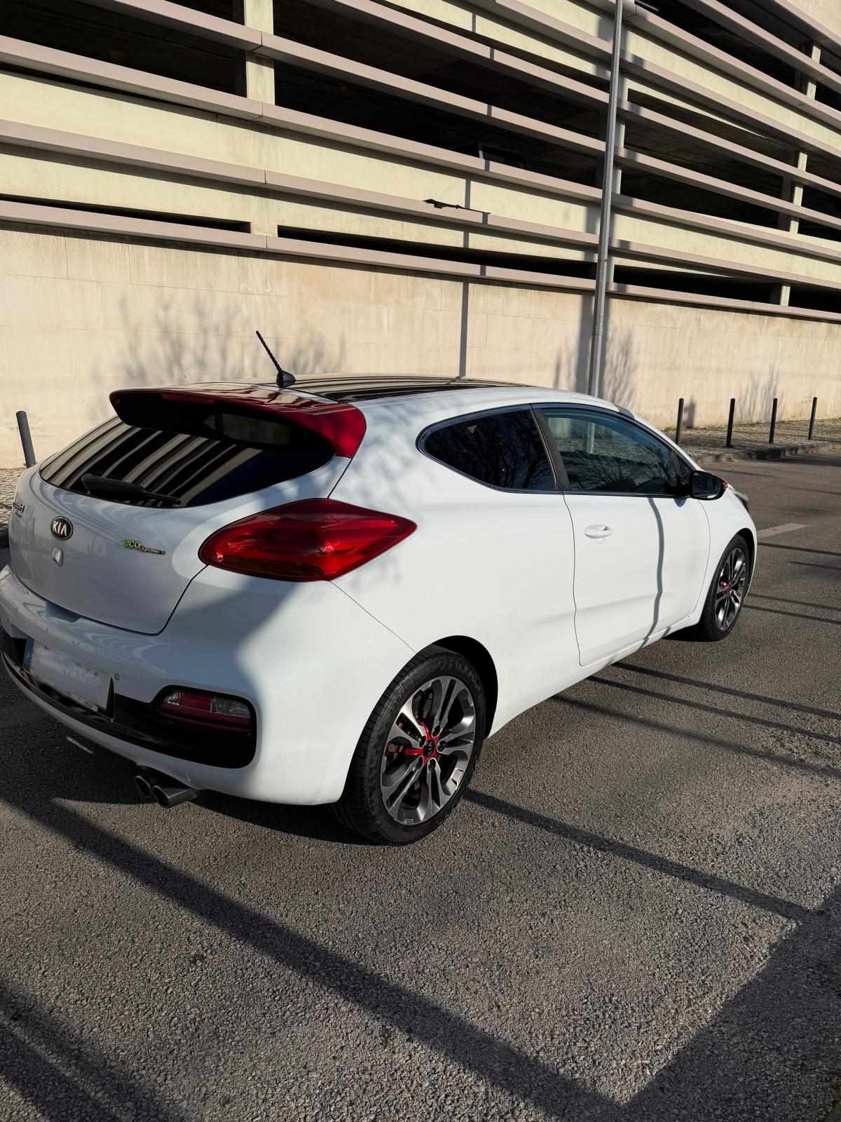 kia-ceed-1-6-crdi-2013-diesel-1582cc