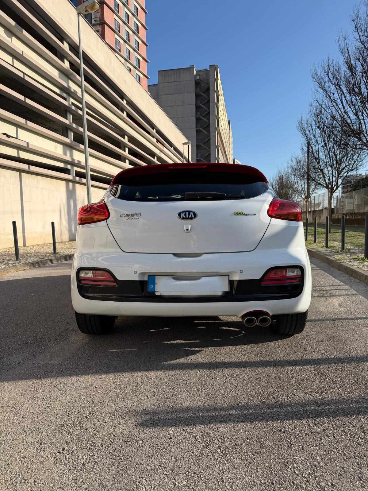 kia-ceed-1-6-crdi-2013-diesel-1582cc