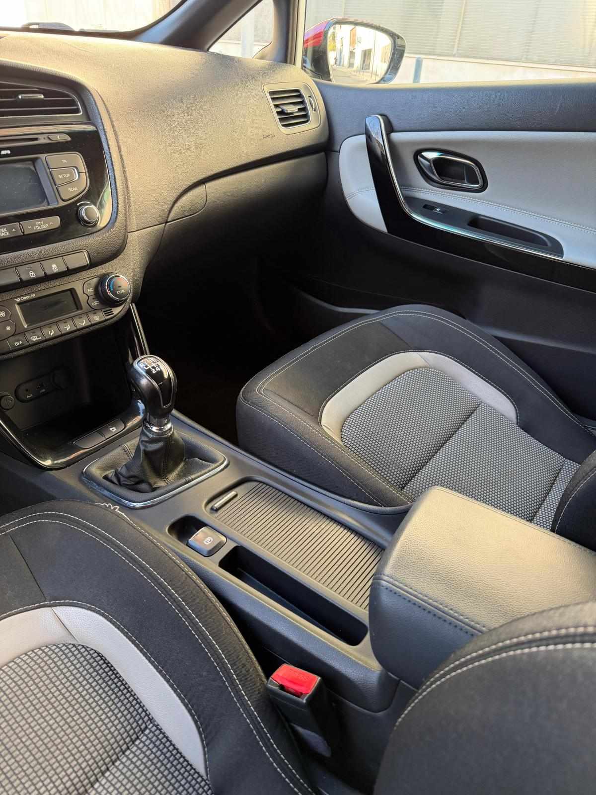 kia-ceed-1-6-crdi-2013-diesel-1582cc