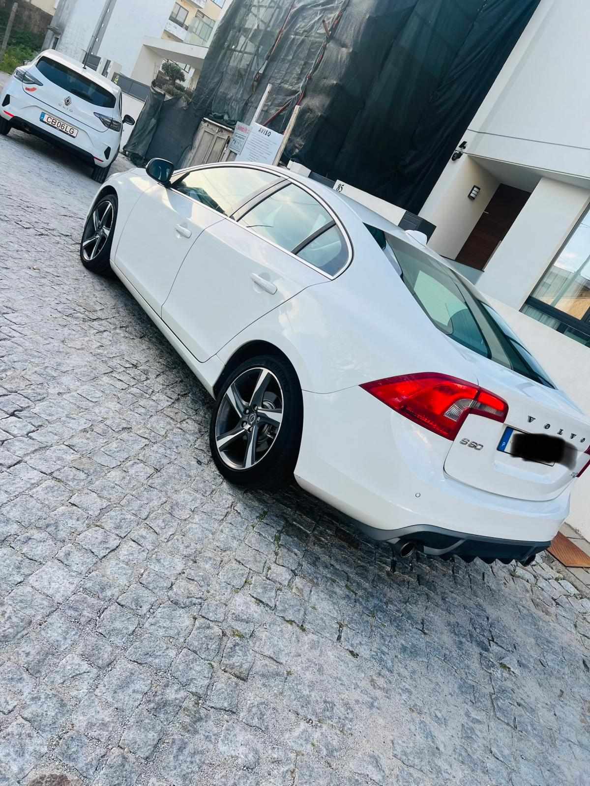 volvo-s60-1-6-d2-2011-diesel-1560cc