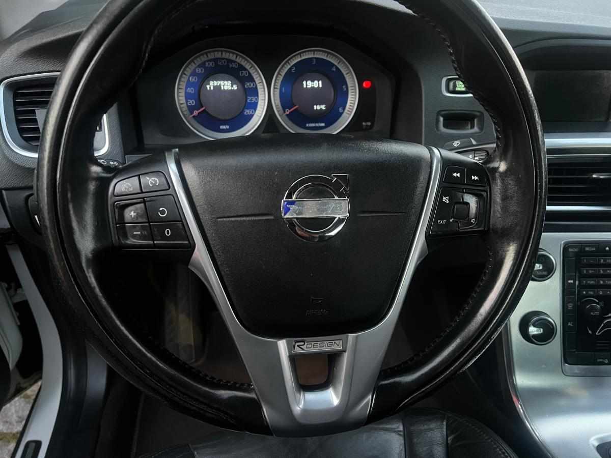 volvo-s60-1-6-d2-2011-diesel-1560cc