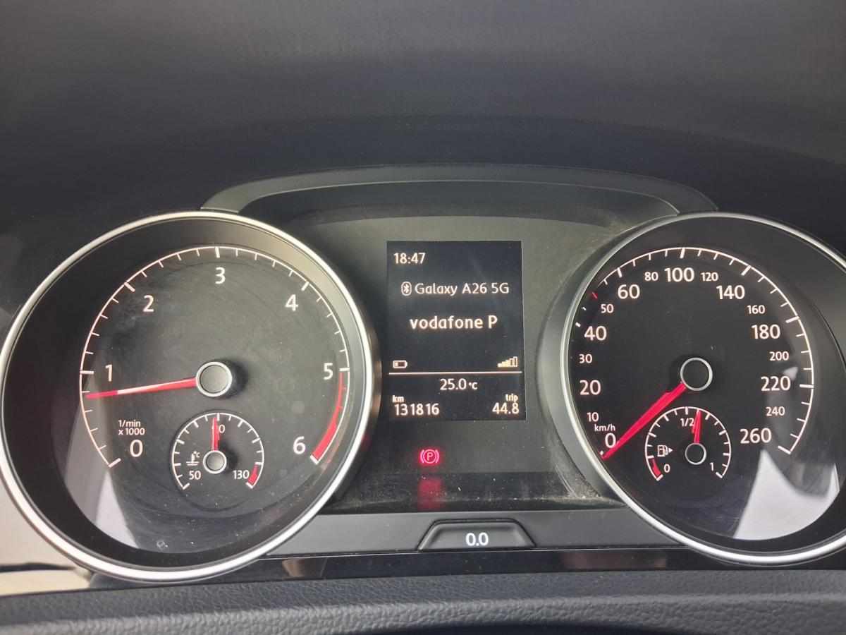 volkswagen-golf-1-6-tdi-bluemotion-2013-diesel-1598cc