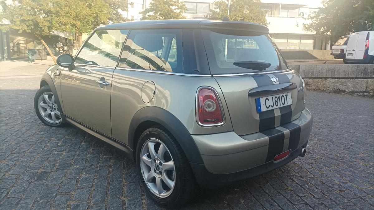 mini-cooper-clubman-d-2010-diesel-1600cc