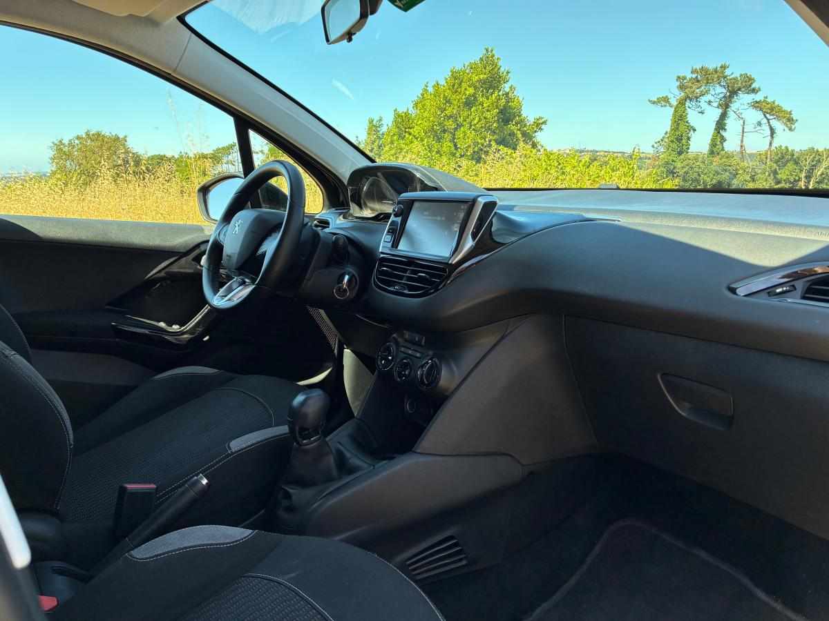 peugeot-208-1-2-vti-2015-gasolina-1199cc