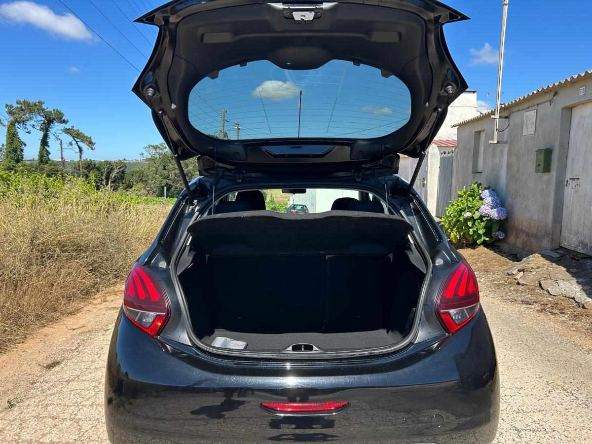 peugeot-208-1-2-vti-2015-gasolina-1199cc