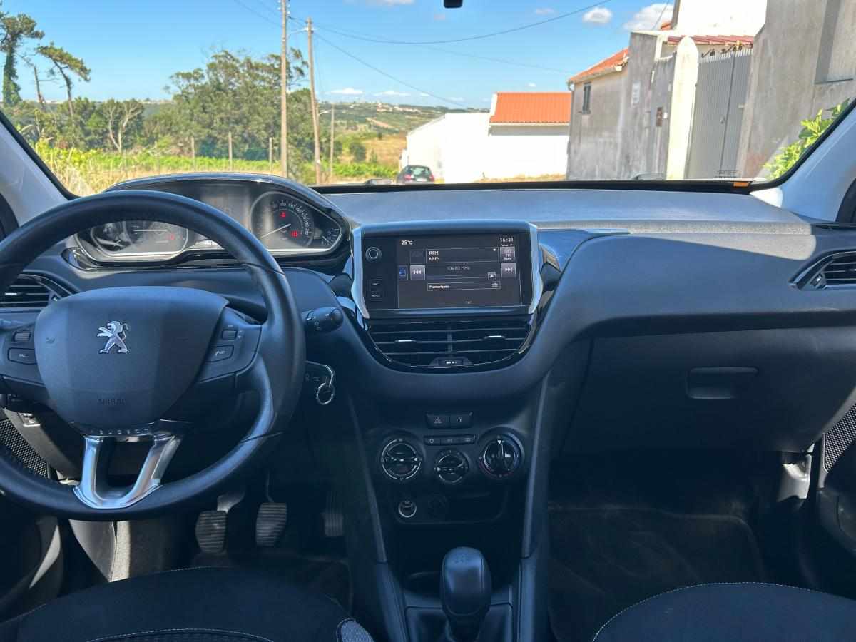 peugeot-208-1-2-vti-2015-gasolina-1199cc