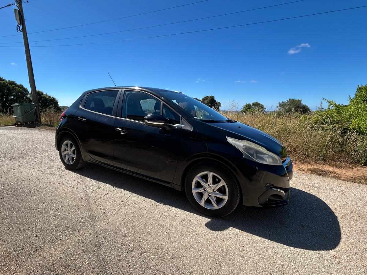 peugeot-208-1-2-vti-2015-gasolina-1199cc