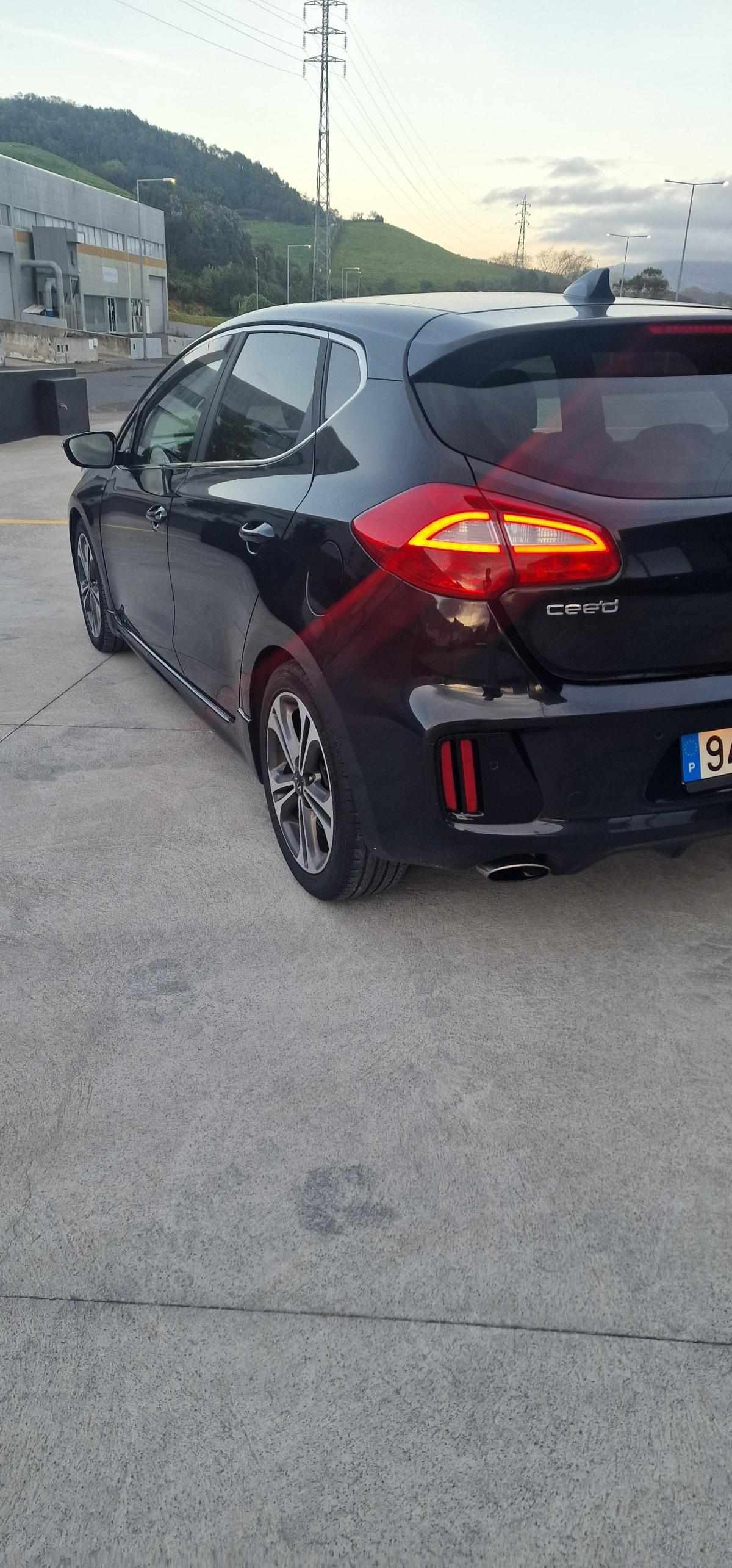 kia-ceed-1-0-t-gdi-2017-gasolina-998cc
