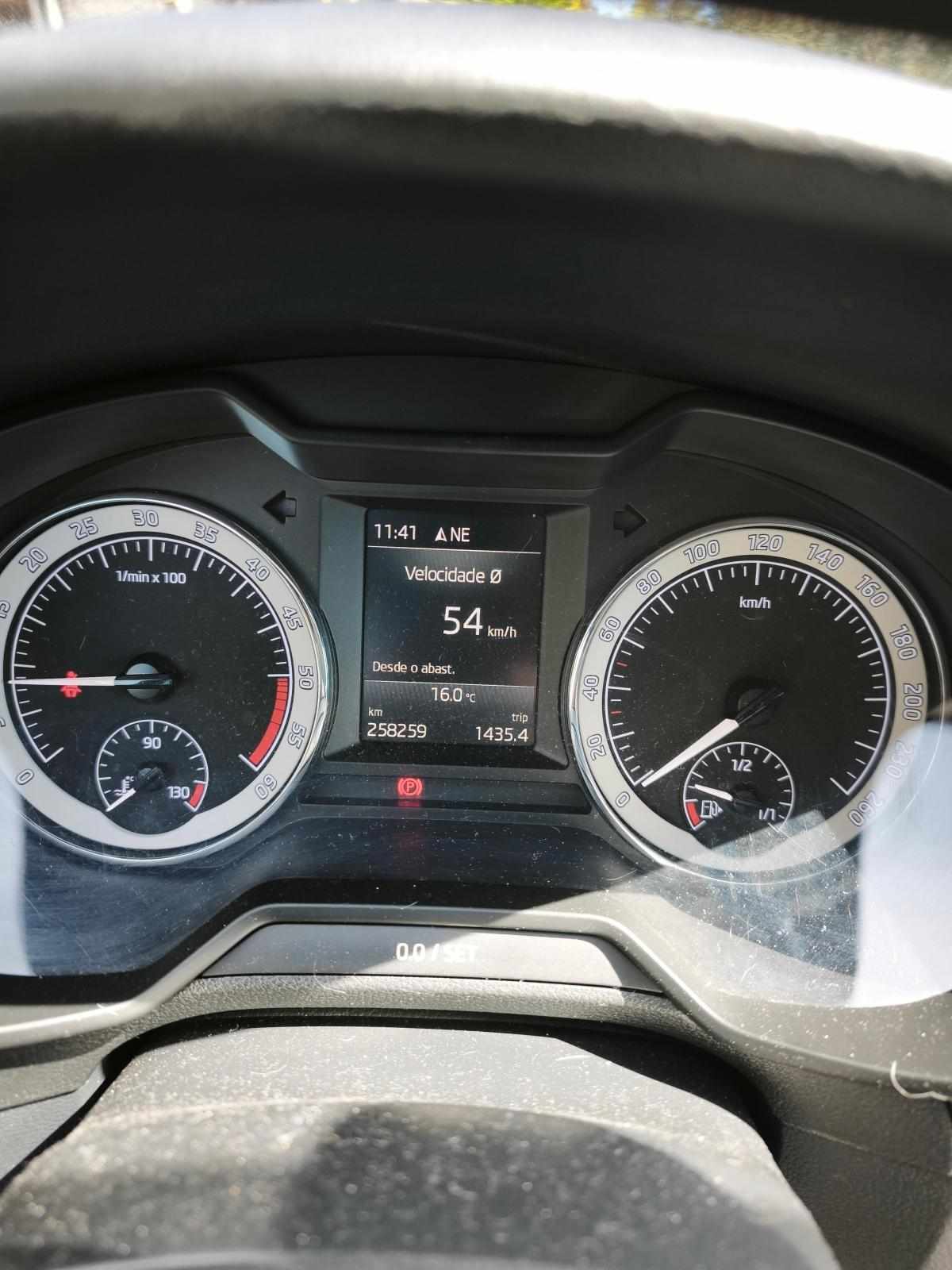 skoda-octavia-1-6-tdi-2019-diesel-1598cc