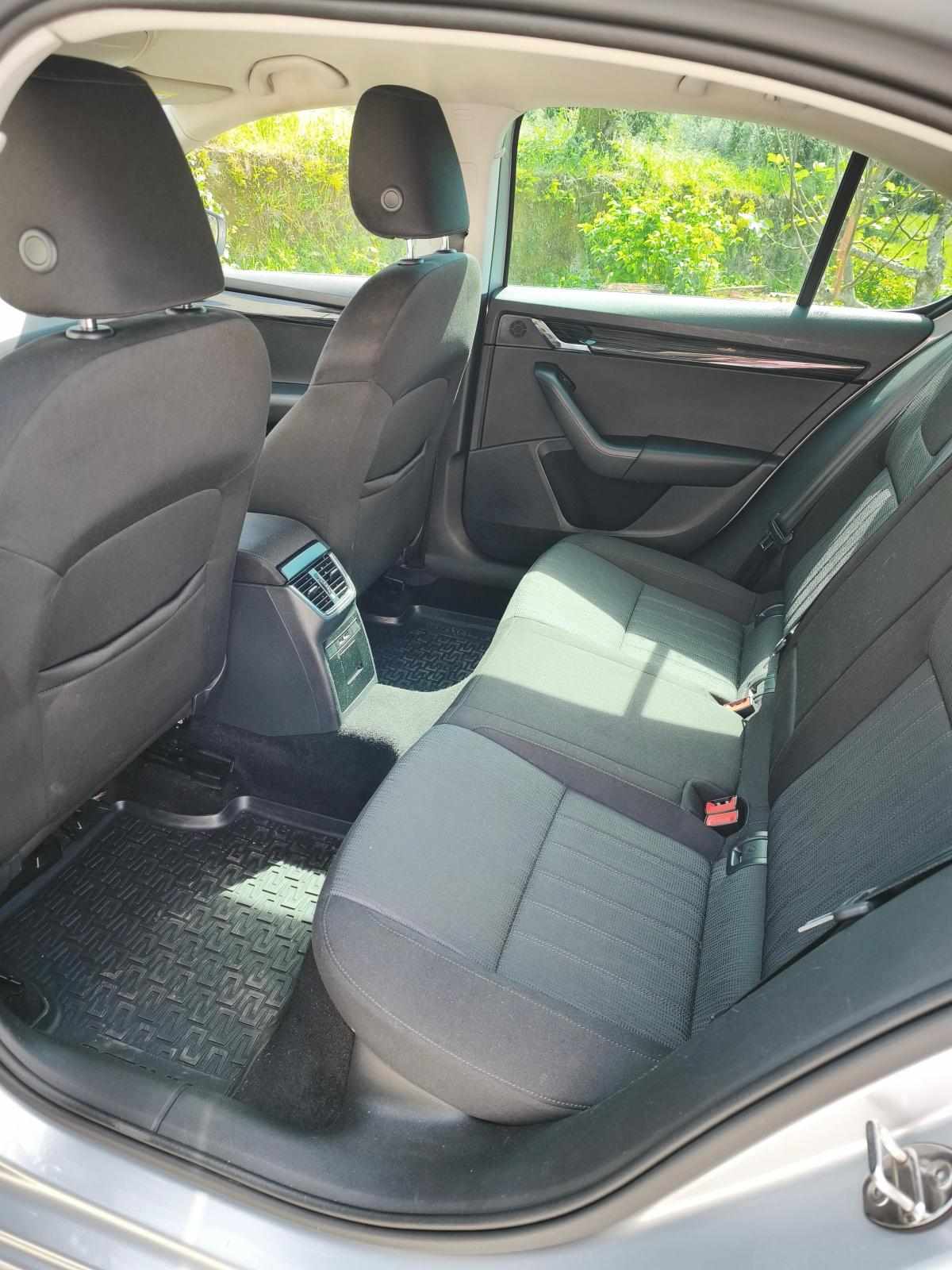 skoda-octavia-1-6-tdi-2019-diesel-1598cc