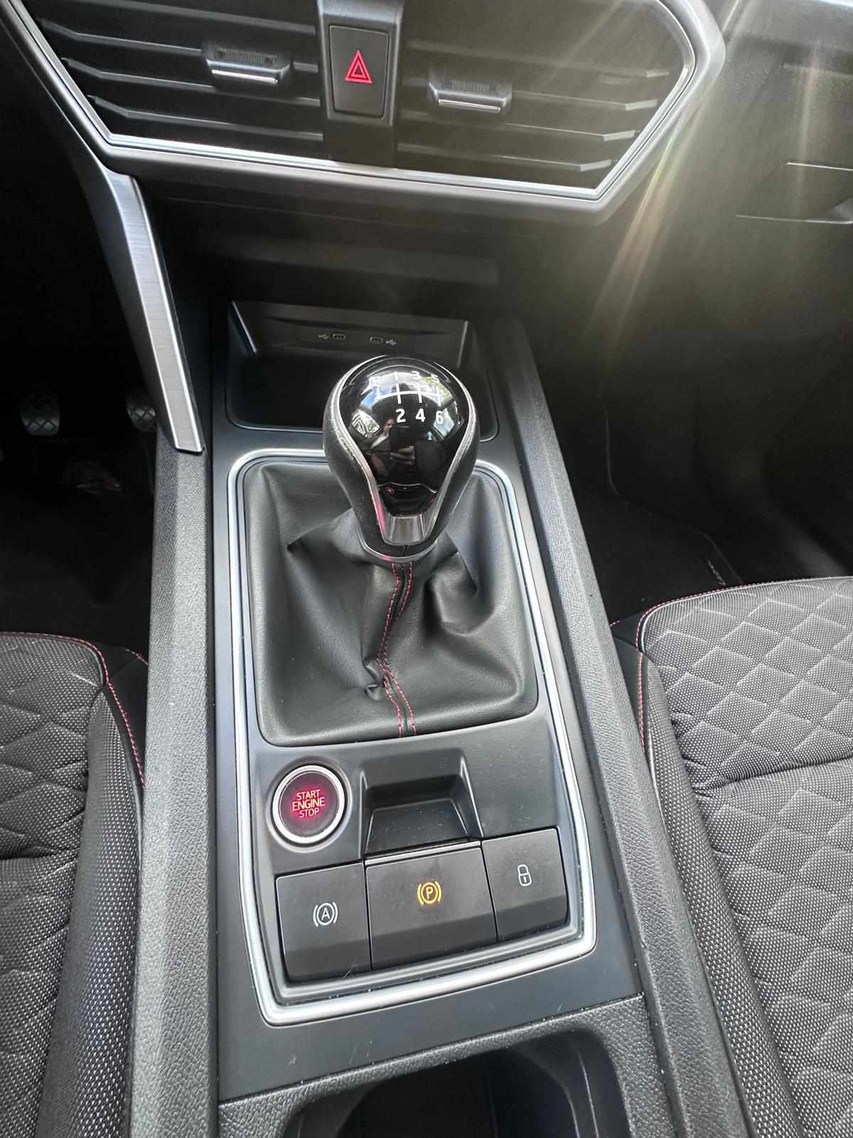 seat-leon-2-0-tdi-2022-diesel-1968cc