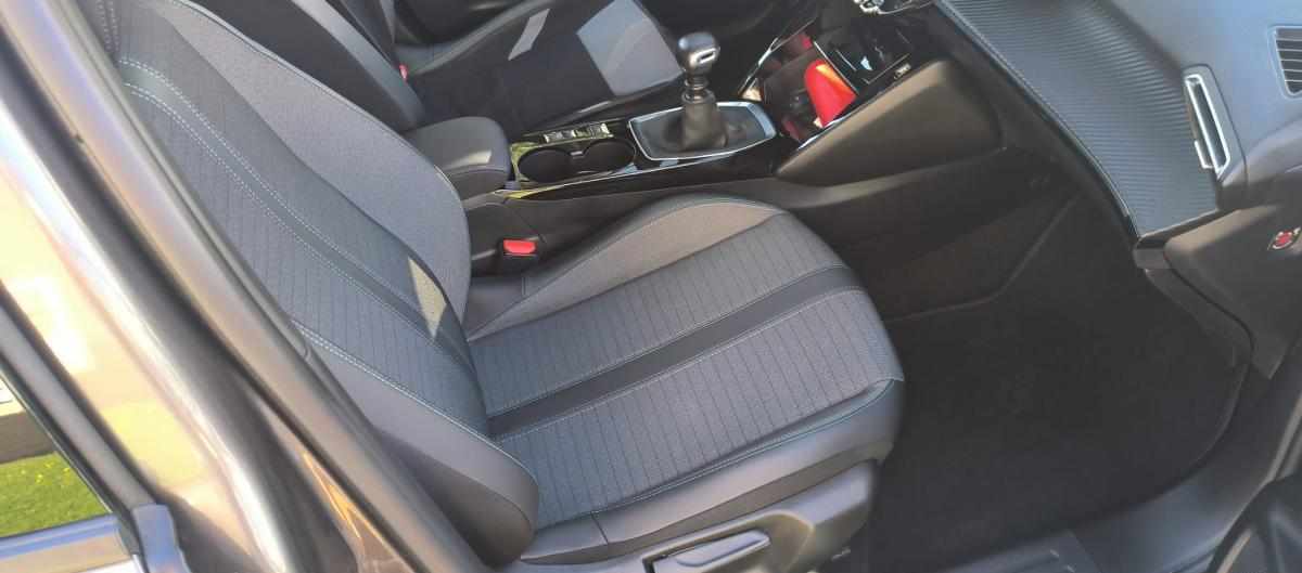 peugeot-2008-1-2-puretech-2022-gasolina-1199cc