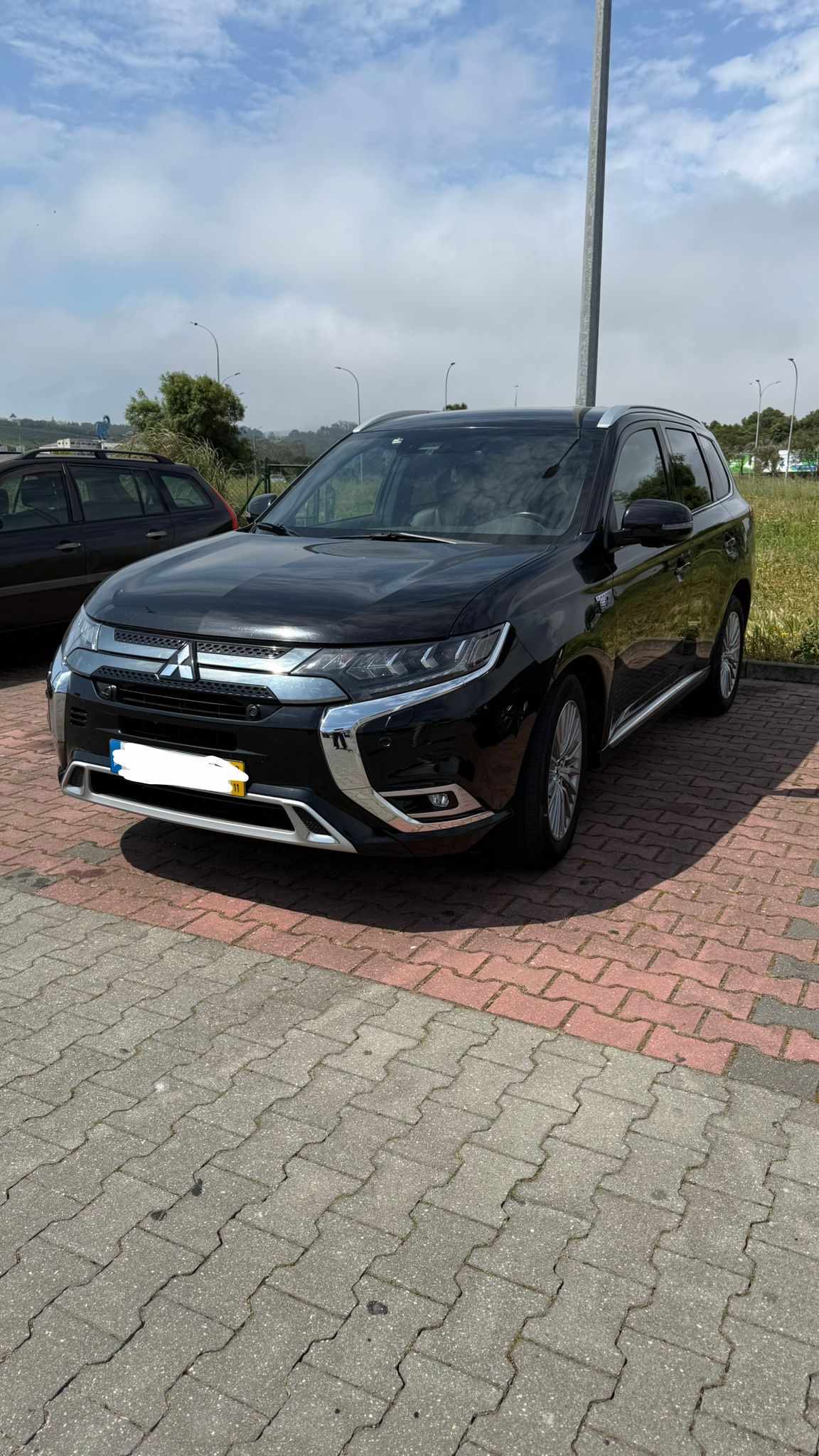 mitsubishi-outlander-2-0-phev-4wd-2018-hibrido-2000cc