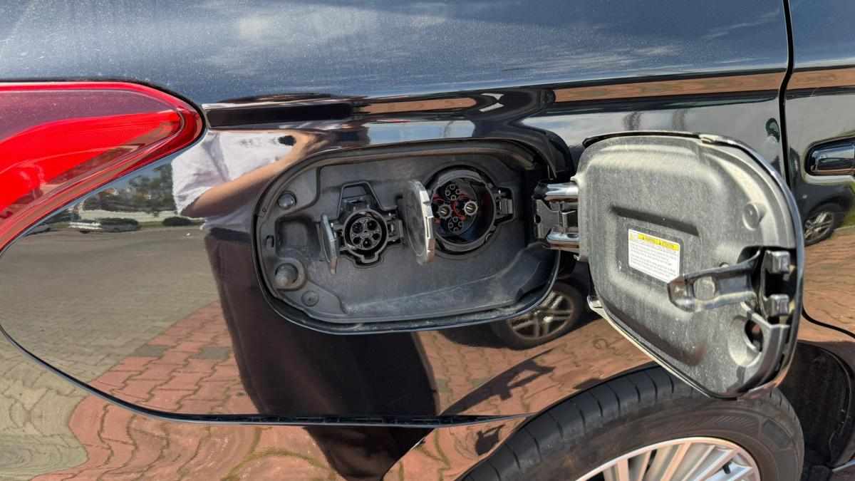 mitsubishi-outlander-2-0-phev-4wd-2018-hibrido-2000cc