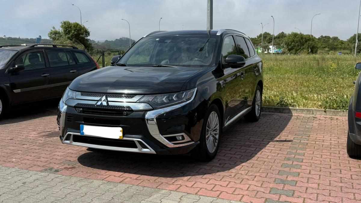 mitsubishi-outlander-2-0-phev-4wd-2018-hibrido-2000cc