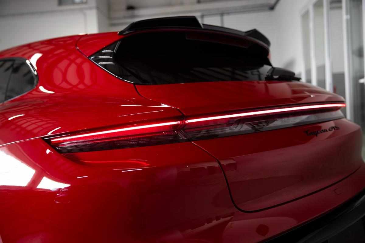 porsche-taycan-1-geracao-2023-eletrico