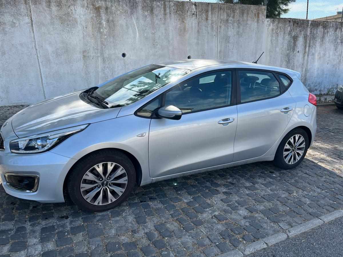 kia-ceed-1-4-90cv-2016-diesel-1396cc