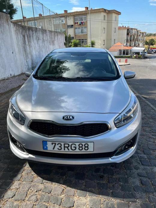 kia-ceed-1-4-90cv-2016-diesel-1396cc