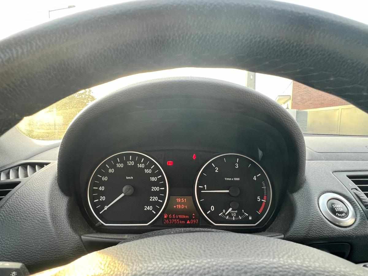 bmw-serie-1-118d-2008-diesel-1995cc