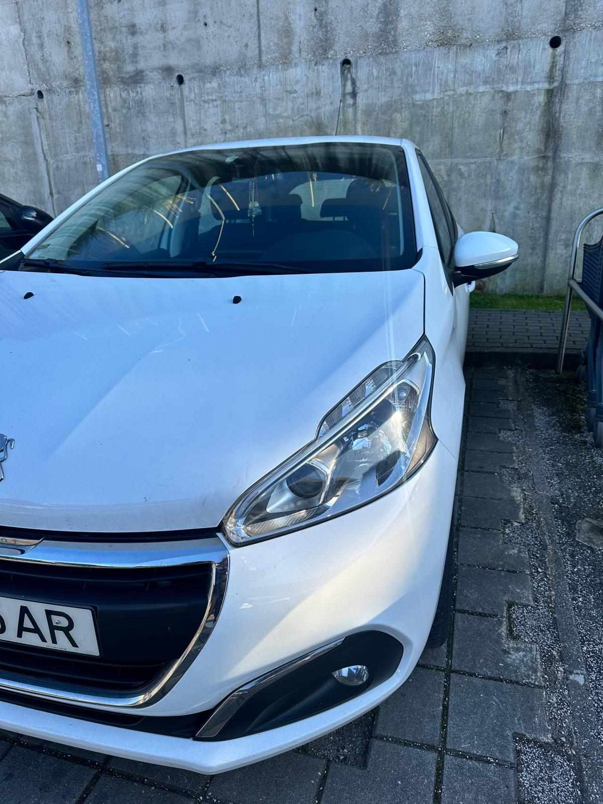 peugeot-208-1-2-vti-2018-gasolina-1199cc