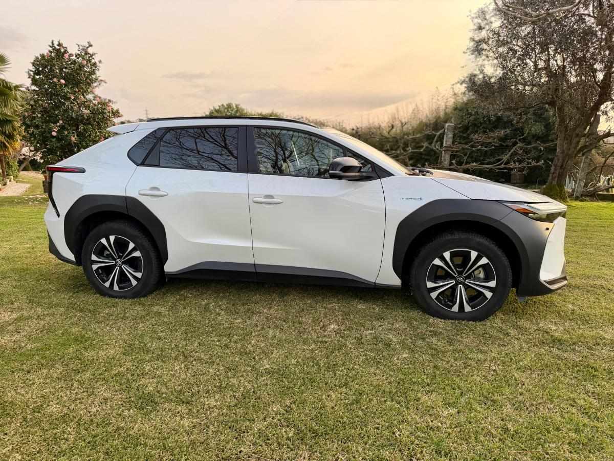 toyota-bz4x-72-8-kwh-awd-2024-eletrico
