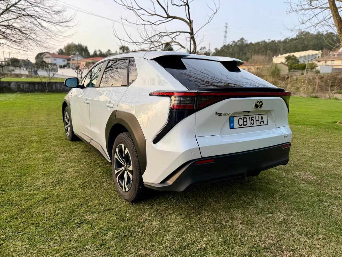 toyota-bz4x-72-8-kwh-awd-2024-eletrico