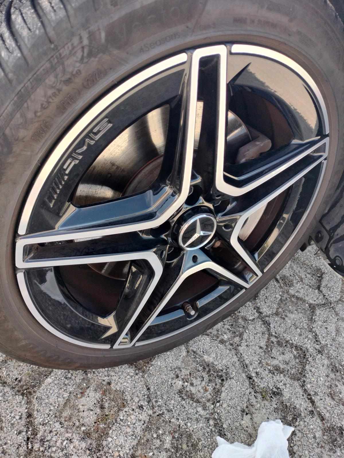 mercedes-benz-cla-250-e-2022-gasolina-1332cc