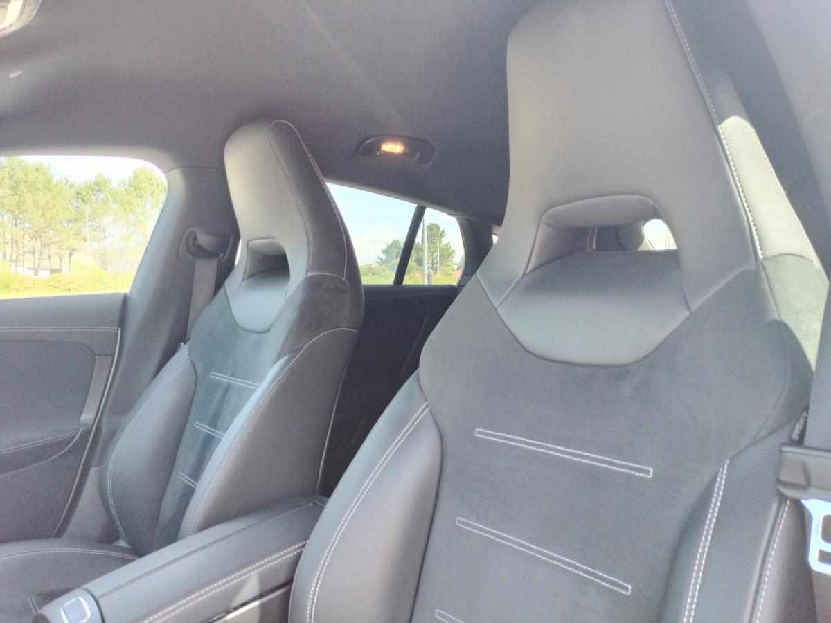 mercedes-benz-cla-250-e-2022-gasolina-1332cc