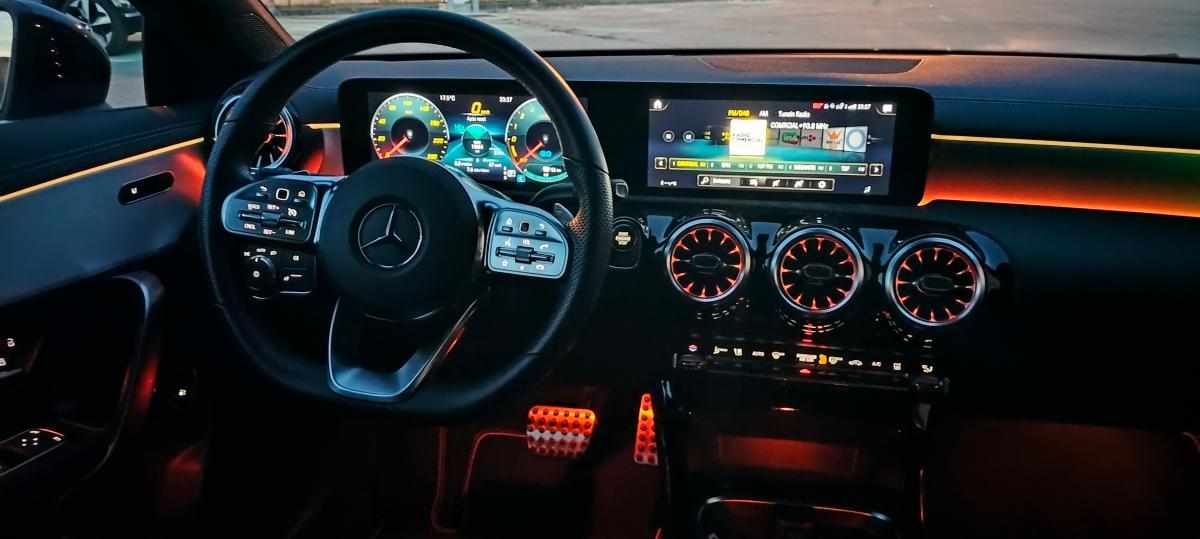 mercedes-benz-cla-250-e-2022-gasolina-1332cc