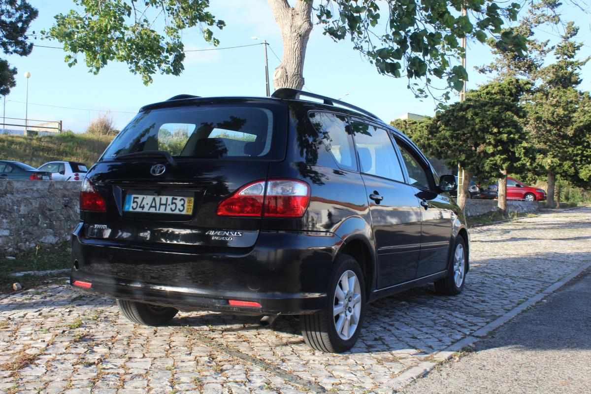 toyota-avensis-verso-2-0-d-4d-2005-diesel-1995cc
