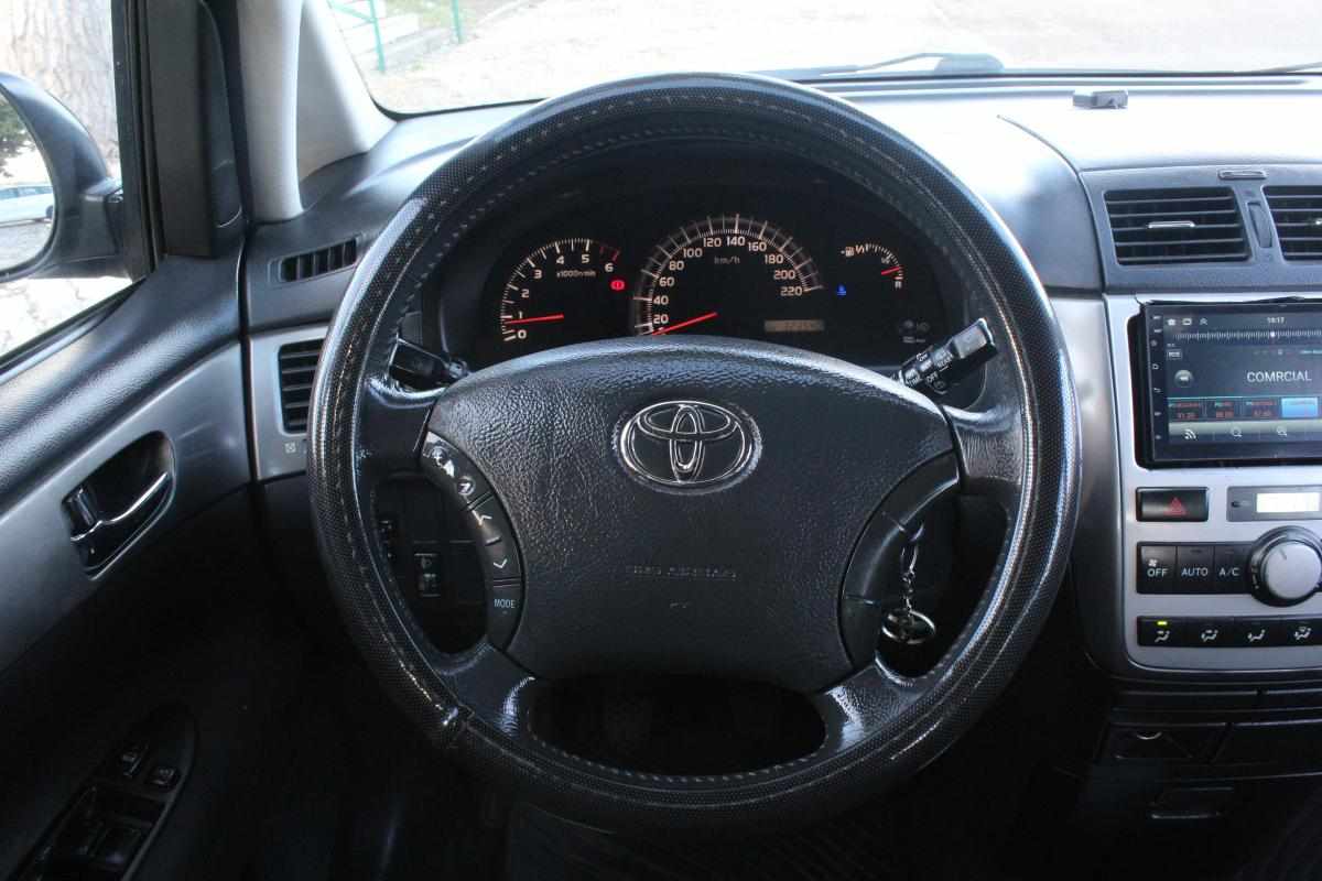 toyota-avensis-verso-2-0-d-4d-2005-diesel-1995cc