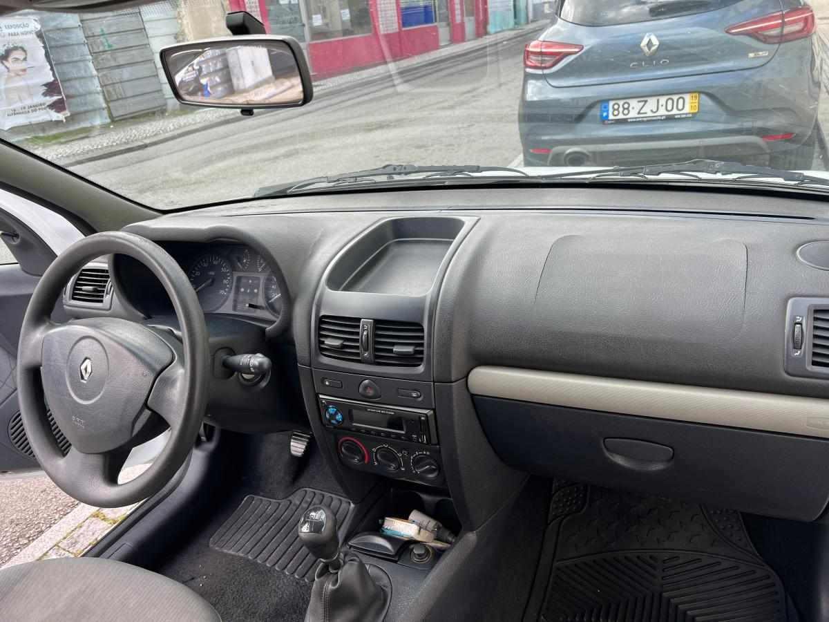 renault-clio-1-5-dci-2002-diesel-1461cc