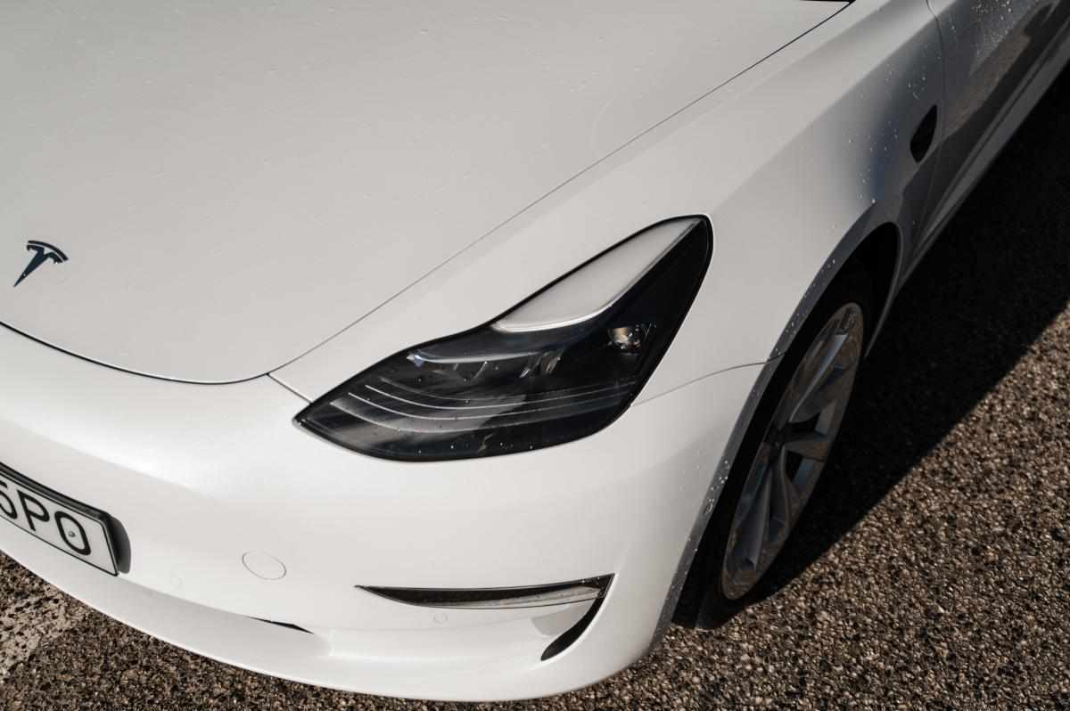 tesla-model-3-long-range-awd-2022-eletrico