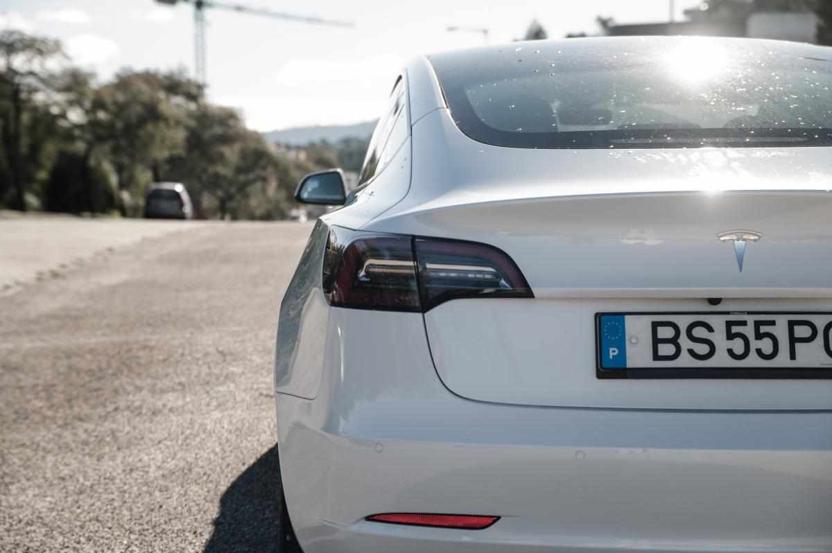 tesla-model-3-long-range-awd-2022-eletrico