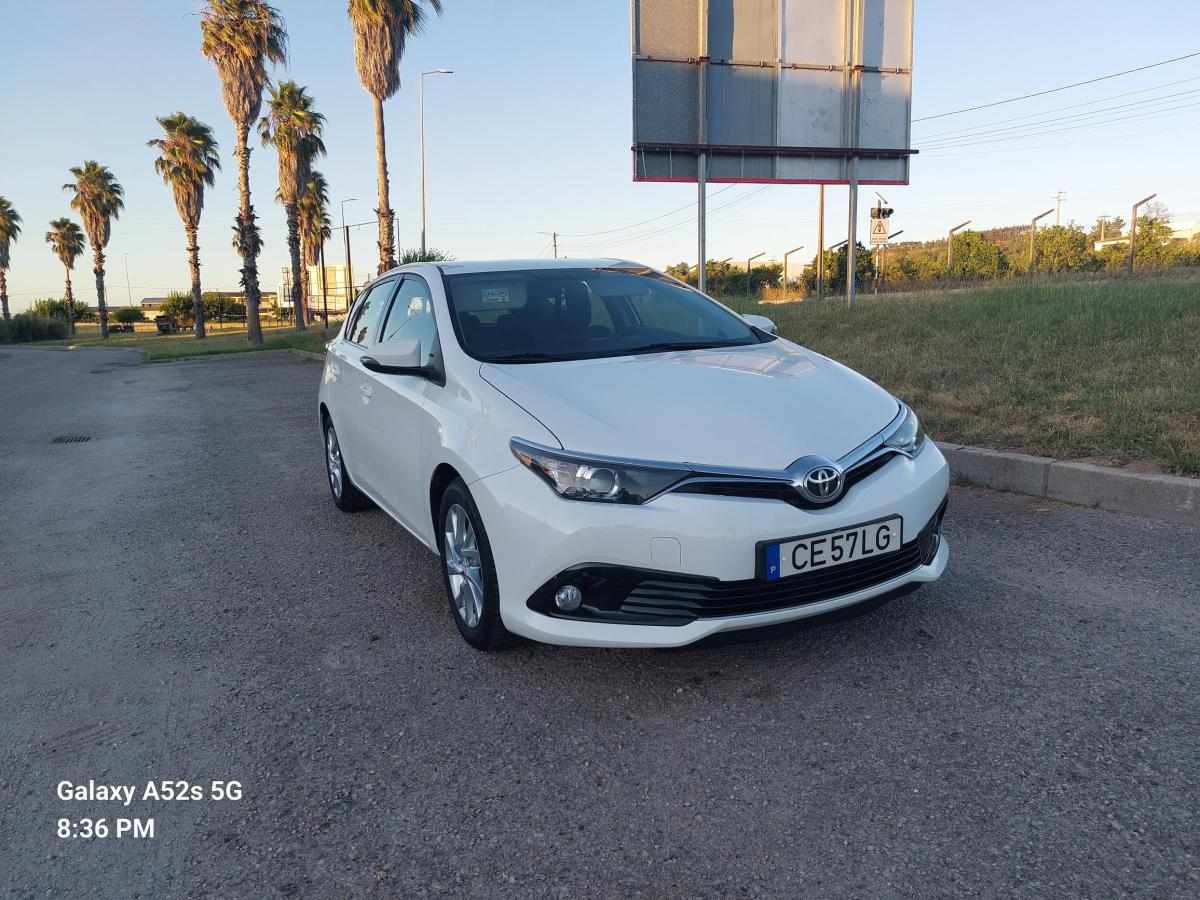 toyota-auris-1-2-turbo-2016-gasolina-1197cc